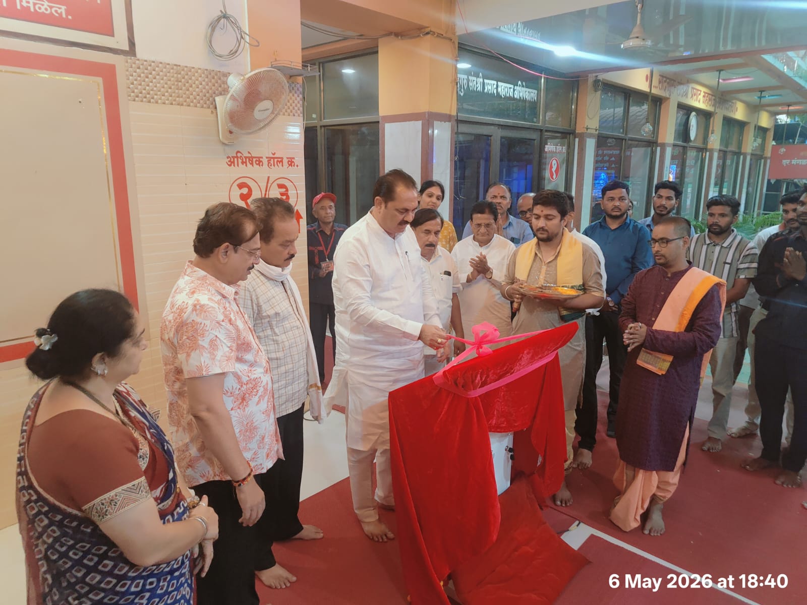 देशातील पहिले ‘एआय मंदिर’ आता ‘व्हीआर दिव्यदर्शन’मुळे पुन्हा चर्चेत  श्री मंगळग्रह मंदिरात डिजिटल युगाची नवी क्रांती; घरबसल्या मिळणार 360 अंशांचा दिव्य अनुभव  आमदार अनिलदादा पाटील यांच्या हस्ते उद्घाटन; तंत्रज्ञानाधारित धार्मिक पर्यटनाच्या दिशेने ऐतिहासिक पाऊल