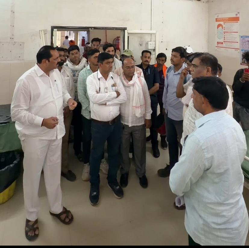 ग्रामीण रुग्णालयात आमदार अनिल पाटील यांची धडक पाहणी     उष्माघात कक्षाची तपासणी; उपजिल्हा रुग्णालयाचे काम दोन महिन्यांत पूर्ण करण्याचे कडक आदेश