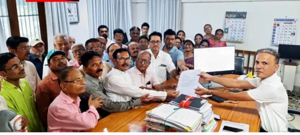 जैन साध्वींच्या मृत्यू प्रकरणाने संतापाची लाट  अमळनेरातील समस्त जैन समाज आक्रमक; दोषींवर कठोर कारवाईची जोरदार मागणी     तहसीलदारांमार्फत मुख्यमंत्री व गृहमंत्र्यांना निवेदन सादर
