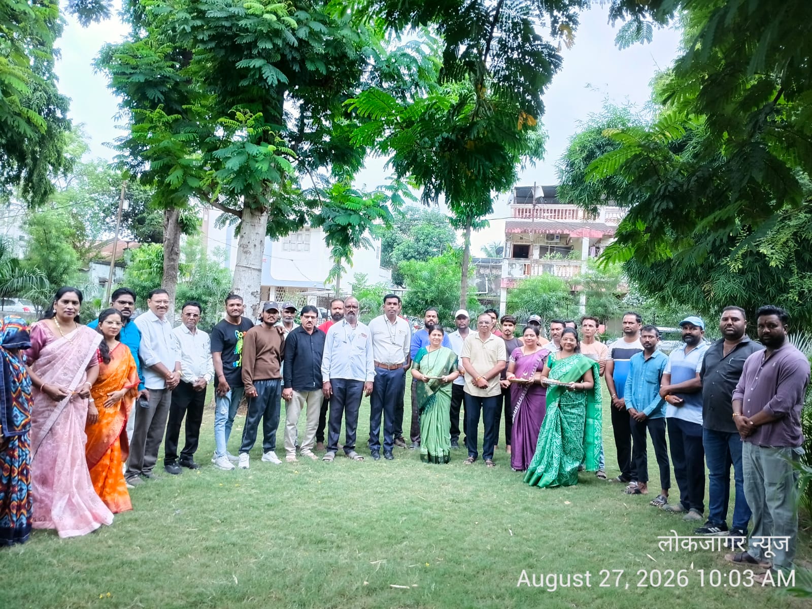राखी पौर्णिमेनिमित्त    कष्टकरी सफाई कामगारांचा सन्मान