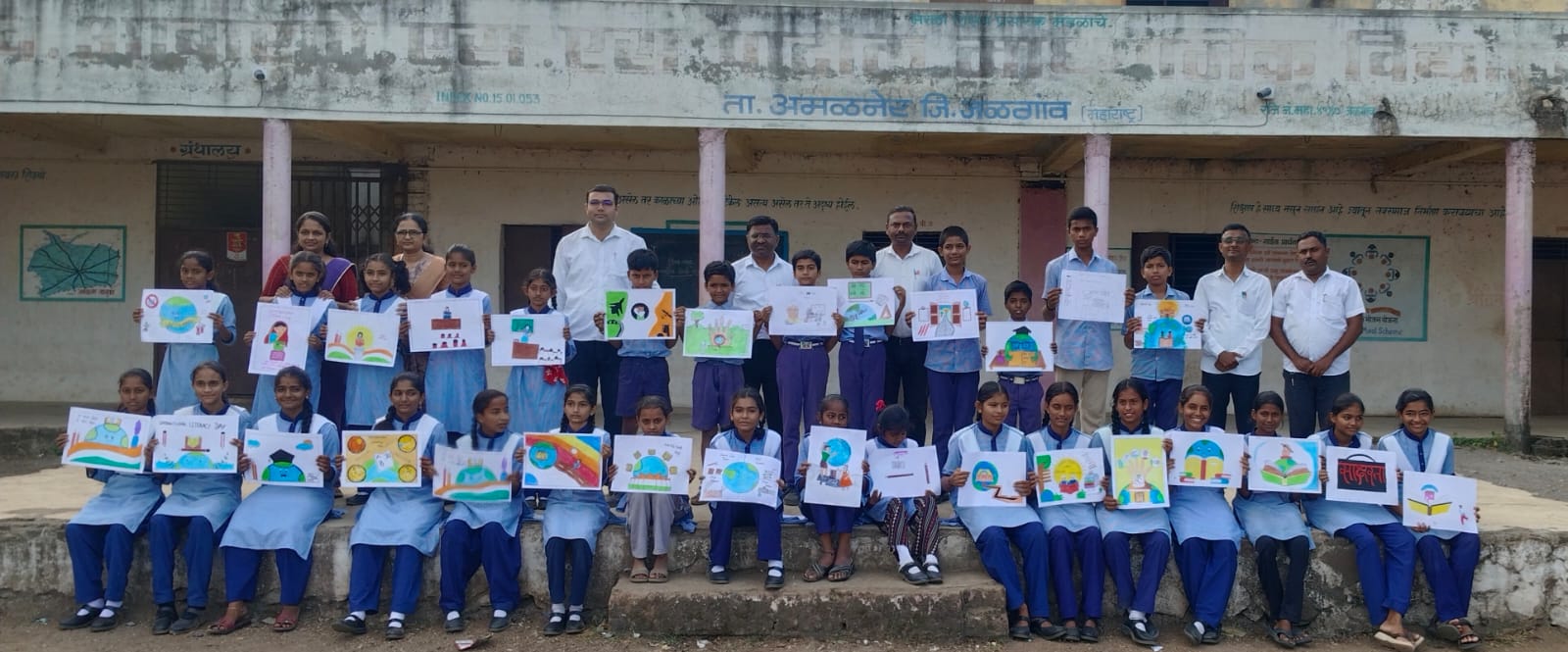 *लोंढवे विद्यालयात साक्षरता दिनानिमित्त चित्रकला स्पर्धा संपन्न* 