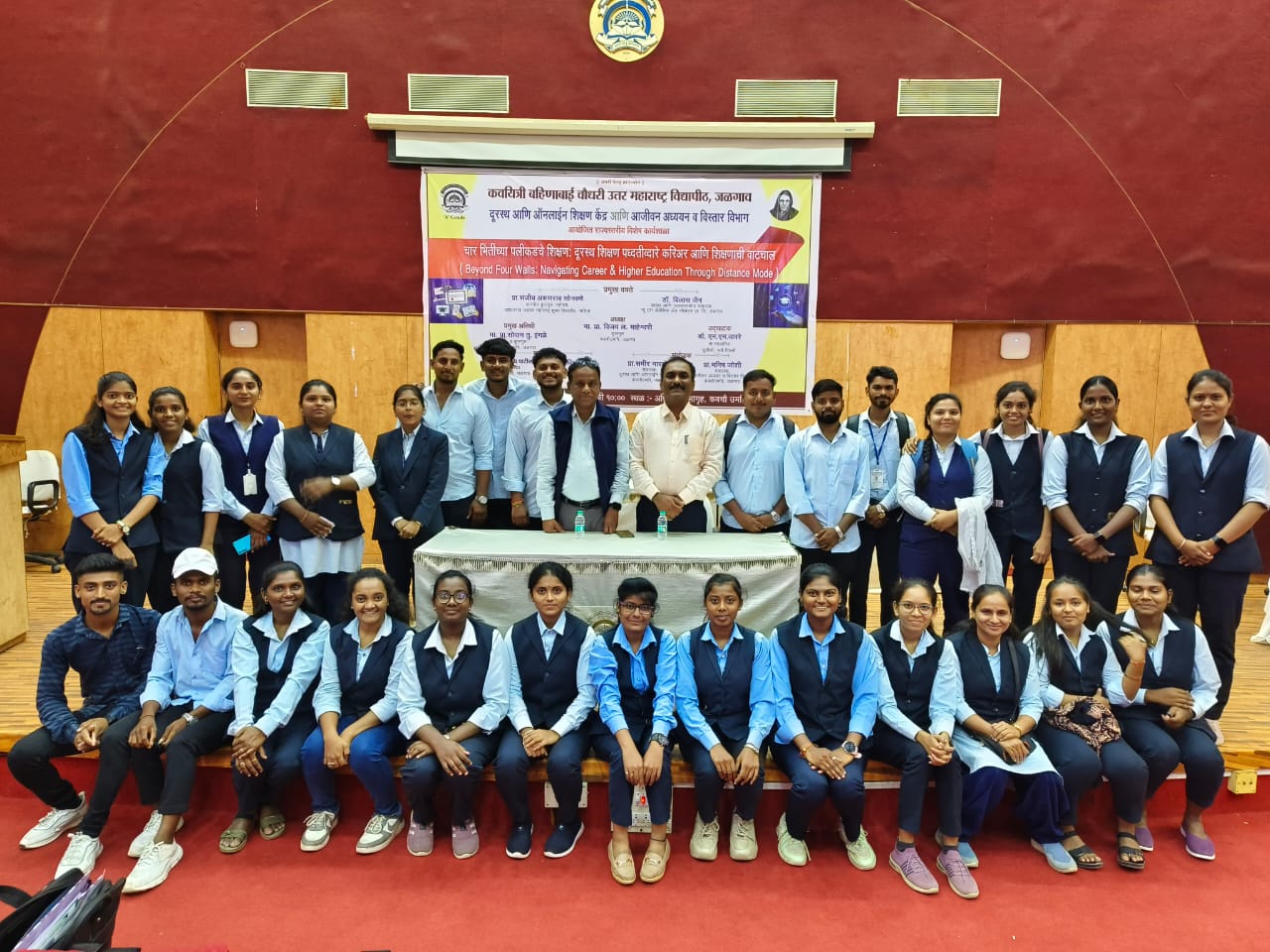 विद्यापीठात राज्य स्तरीय विशेष कार्यशाळेत अमळनेरच्या समाजकार्य महाविद्यालयाच्या विद्यार्थी, शिक्षकांचा सहभाग