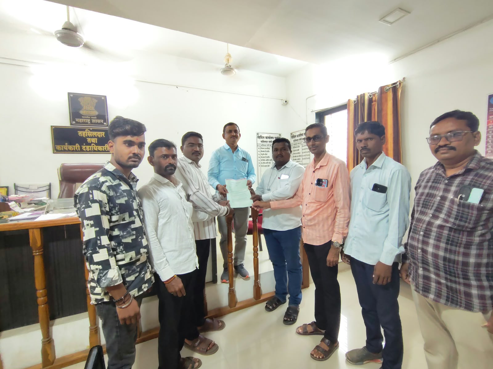 शेळावे गणातील दुष्काळी प्रश्नांवर तातडीच्या उपाययोजनांची मागणी