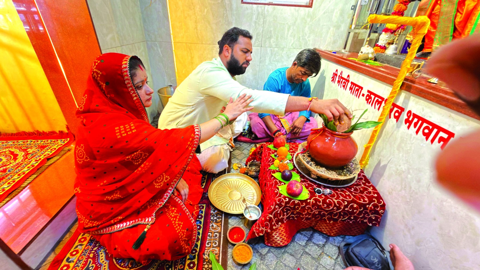 श्री मंगळग्रह मंदिरात विधिवत घटस्थापना  आजपासून श्रीयंत्र व भौमयंत्रावर अर्चन; १९ ऑक्टोबरला नवचंडी यज्ञ