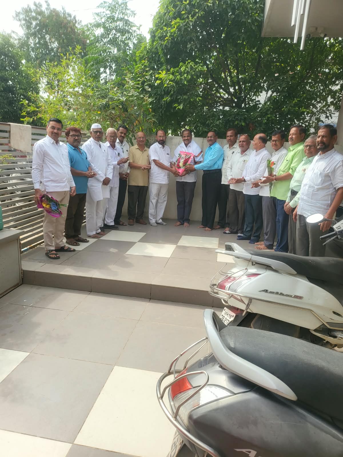 मनोज पाटील यांची नाशिक पश्चिम विभागाच्या काँग्रेस प्रभारीपदी नियुक्ती     प्रदेशाध्यक्ष हर्षवर्धन सपकाळ यांच्याकडून जबाबदारी; अमळनेरच्या काँग्रेस कार्यकर्त्यांकडून अभिनंदन